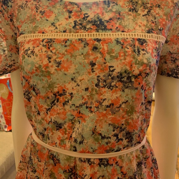Jessica Simpson Maternity Spring Floral Dress - Picture 2 of 5